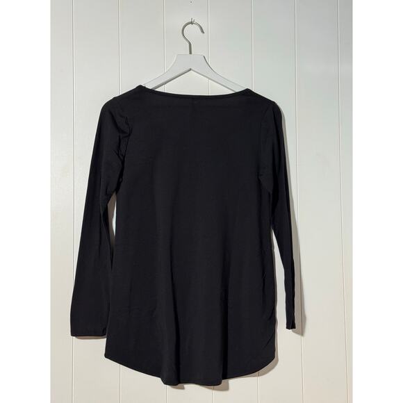 LuLaRoe Black High-Low Long Sleeve Tee XS Stretchy Comfy Basic Top - Picture 2 of 6